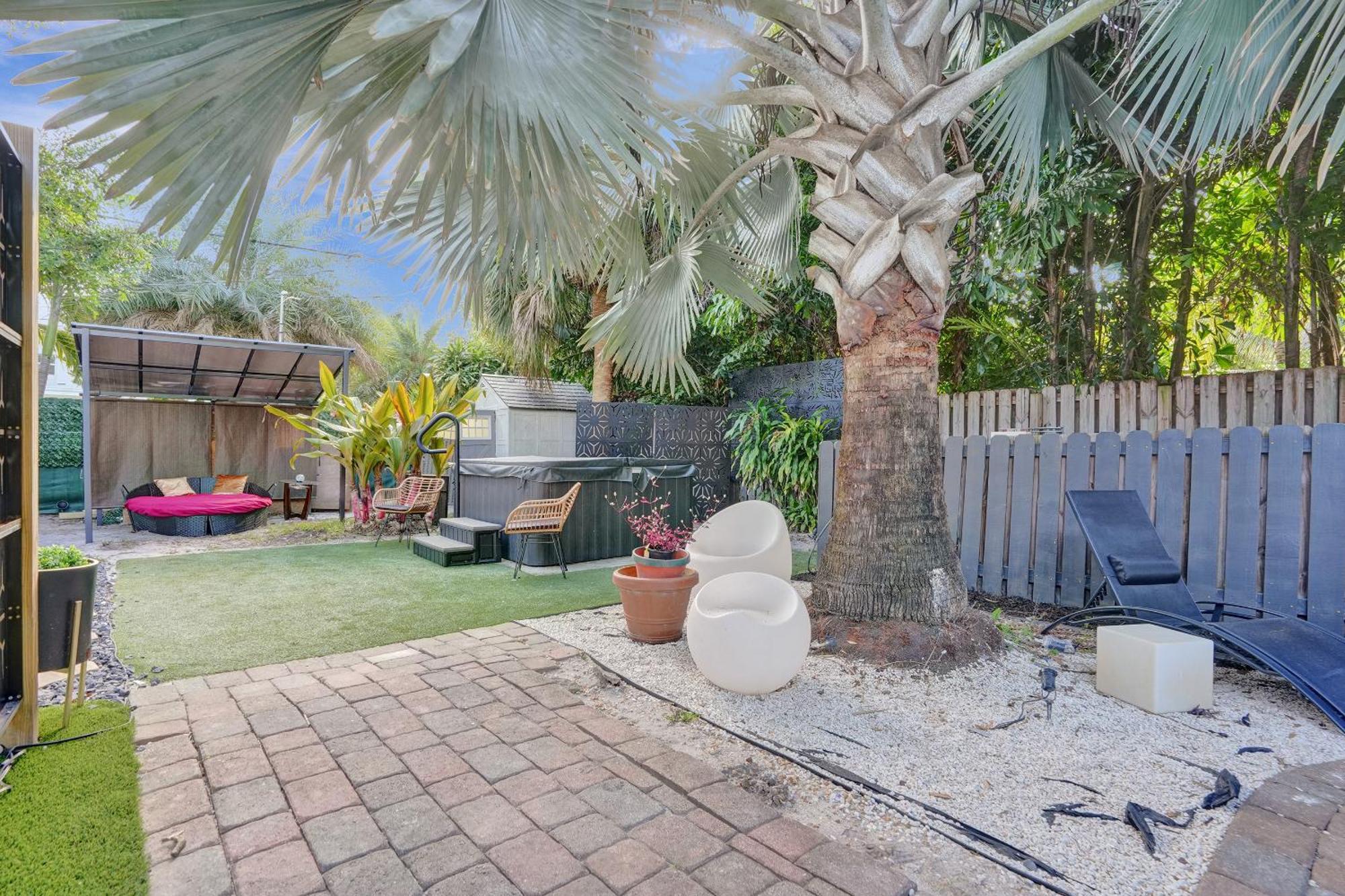 Kiki 3 - Men'S Clothing Optional Guest Houses Wilton Manors Dış mekan fotoğraf