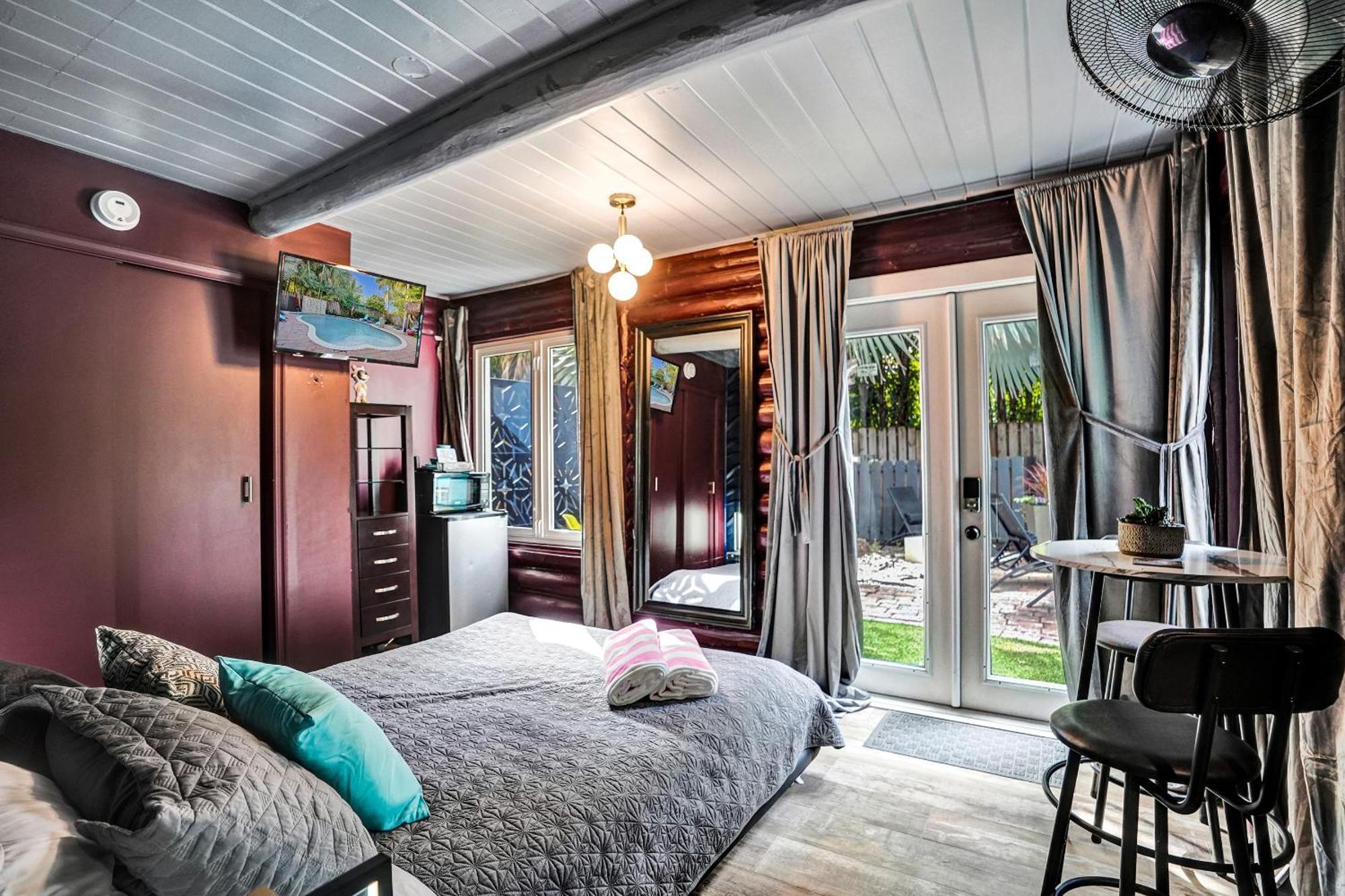 Kiki 3 - Men'S Clothing Optional Guest Houses Wilton Manors Dış mekan fotoğraf